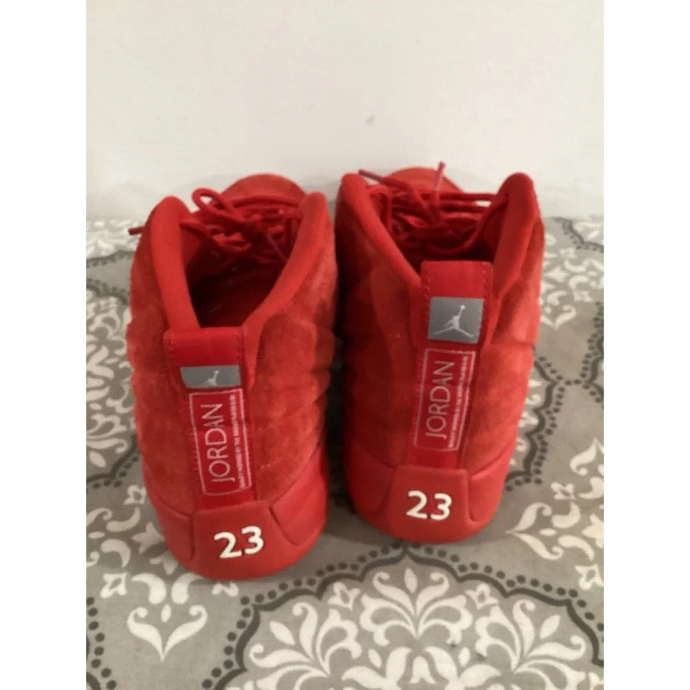 SAMPLE Men's Nike Air Jordan 12 Retro Gym Red Suede Size 8 RARE No Box